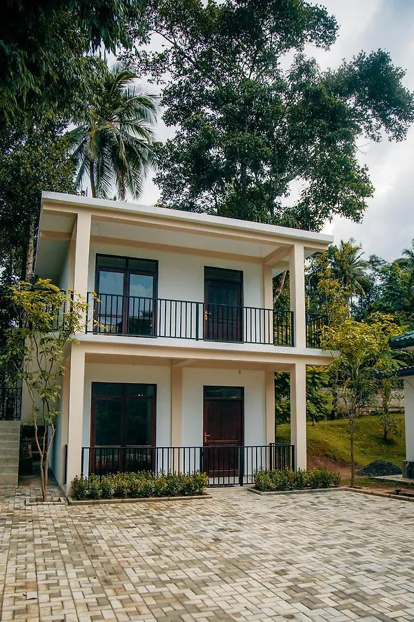 קנדי Thomasz Lodge לינה וארוחת בוקר